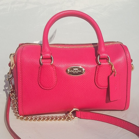 Coach Handbags - 👜COACH NWT  mini bag